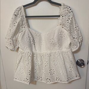 Lilly Pulitzer White Eyelet Puff Sleeve Top
